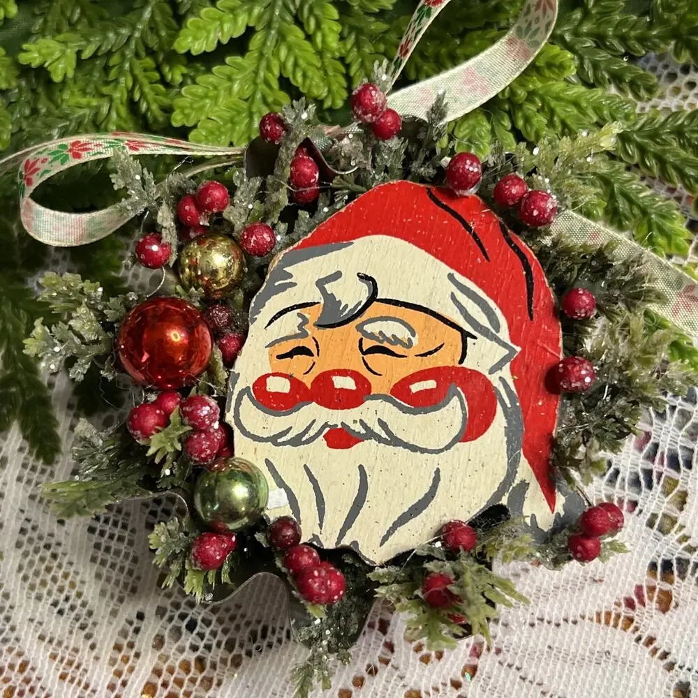 Vintage Round Tart Tin Santa Claus Mercury Glass Diorama Mid Century Ornament